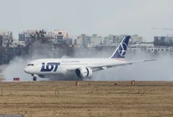 "Ekstremalnie agresywne" zachowanie pasażera. Samolot z Warszawy zawrócony