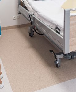 Pielęgniarka pobita przez pacjenta. "Zerwał się i okładał ją"