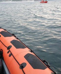 Tragedia na jeziorze. Silny wiatr przewrócił łódź, nie żyją trzy osoby