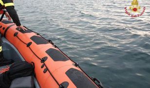 Tragedia na jeziorze. Silny wiatr przewrócił łódź, nie żyją trzy osoby