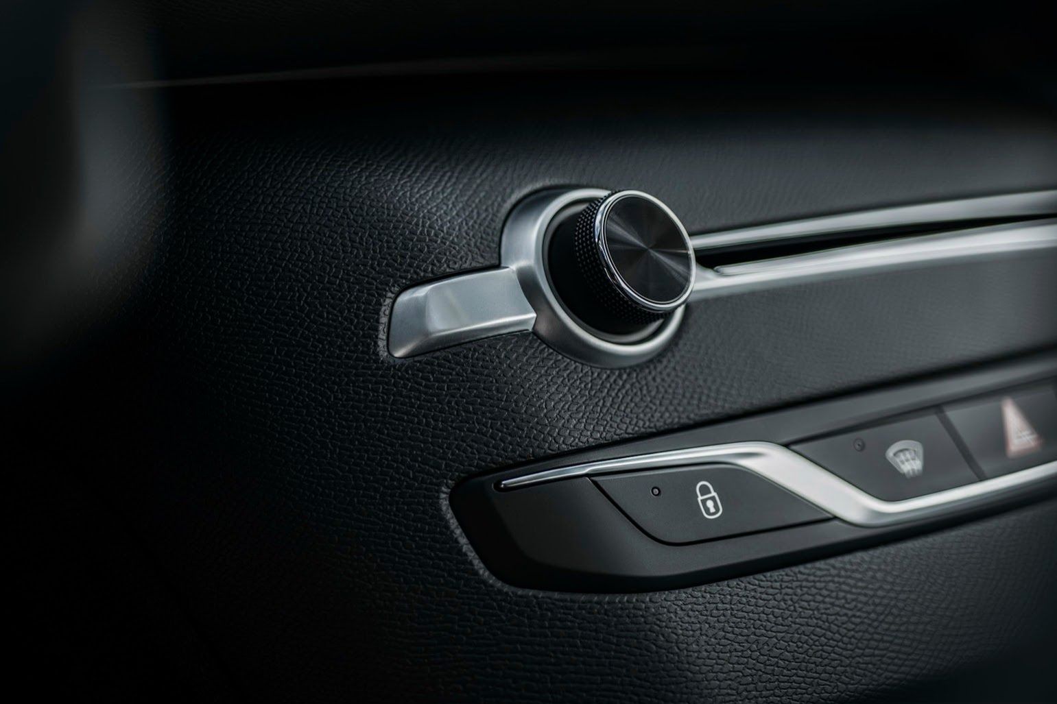 Nowy Peugeot 308 w obszernej galerii zdjęć 120