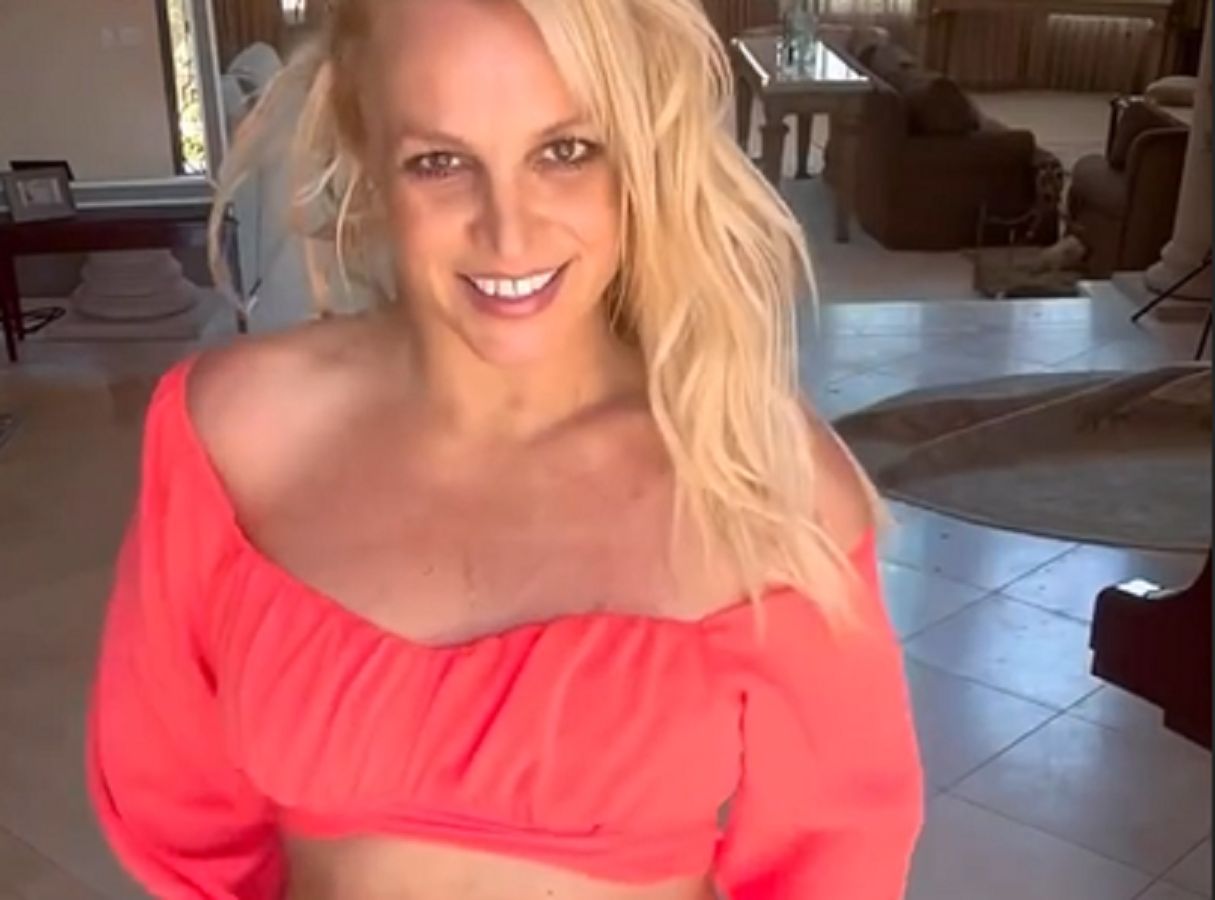 Britney Spears chwali się, że przytyła. Post szybko edytowano