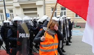 Bitwa z policją przed Sejmem. Będzie ciąg dalszy protestów. "Ostrzegam"