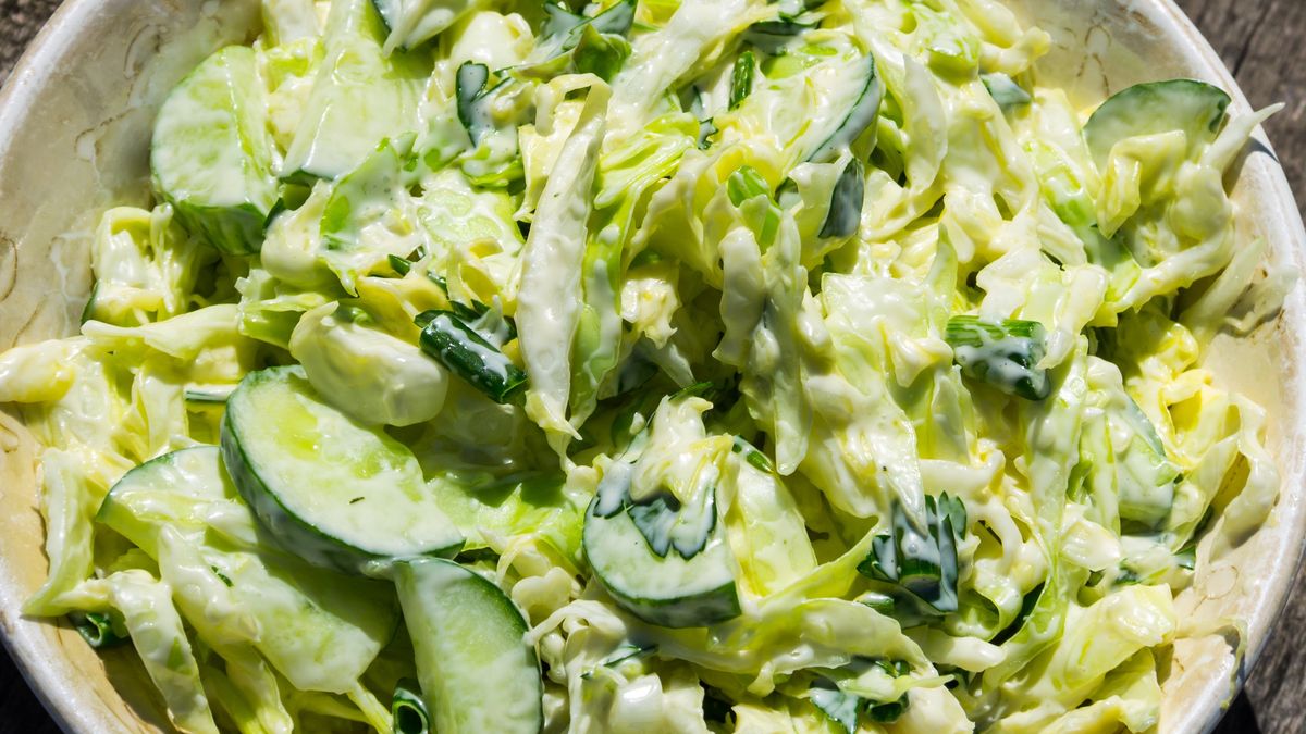 Sałatka z sosem majonezowym