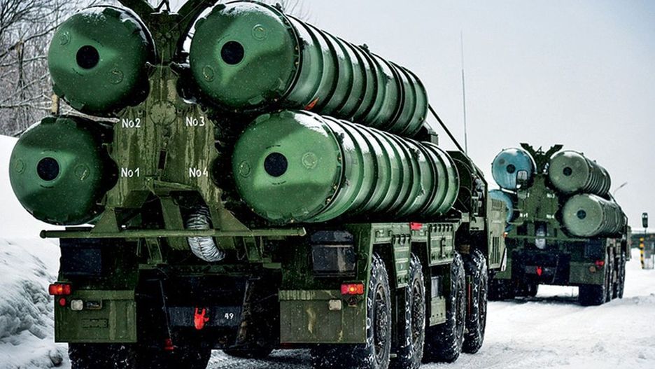Systemy  S-400 Triumf w drodze, zdjęcie ilustracyjne