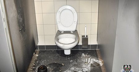 Zrobili to w toalecie. 14-latkowie w rękach policji