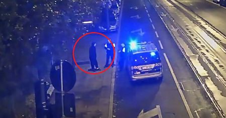 Wezwali straż miejską do mężczyzny na przystanku. Finał zaskoczył wszystkich