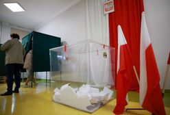 Dziennikarz dostał nieostemplowaną kartę. "Przeżyłem szok"