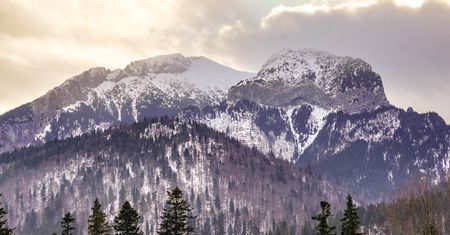 Tatry: Mimo słonecznej pogody warunki na szczytach są bardzo trudne