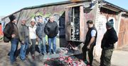 Koszalin: Mieszkańcy boją się chodzić do garaży, apelują o pilny montaż oświetlenia