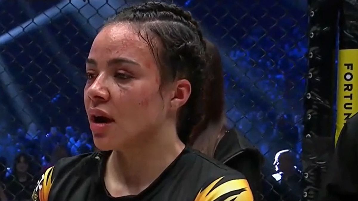 Na zdjęciu: Lexy Chaplin  tuż po walce z Martą Linkiewicz