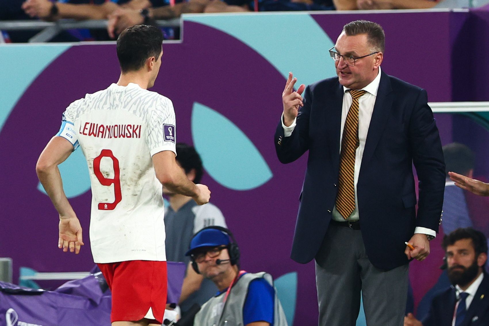 Afera wokół premii dla reprezentacji Polski. Robert Lewandowski spotka się z Mateuszem Morawieckim?