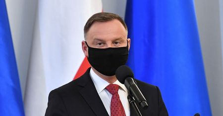 Kiedy Andrzej Duda zaszczepi się na COVID-19? Lekarz udzielił odpowiedzi