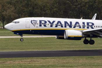 Ryanair leciał z Polski. Niespodziewany finał podróży