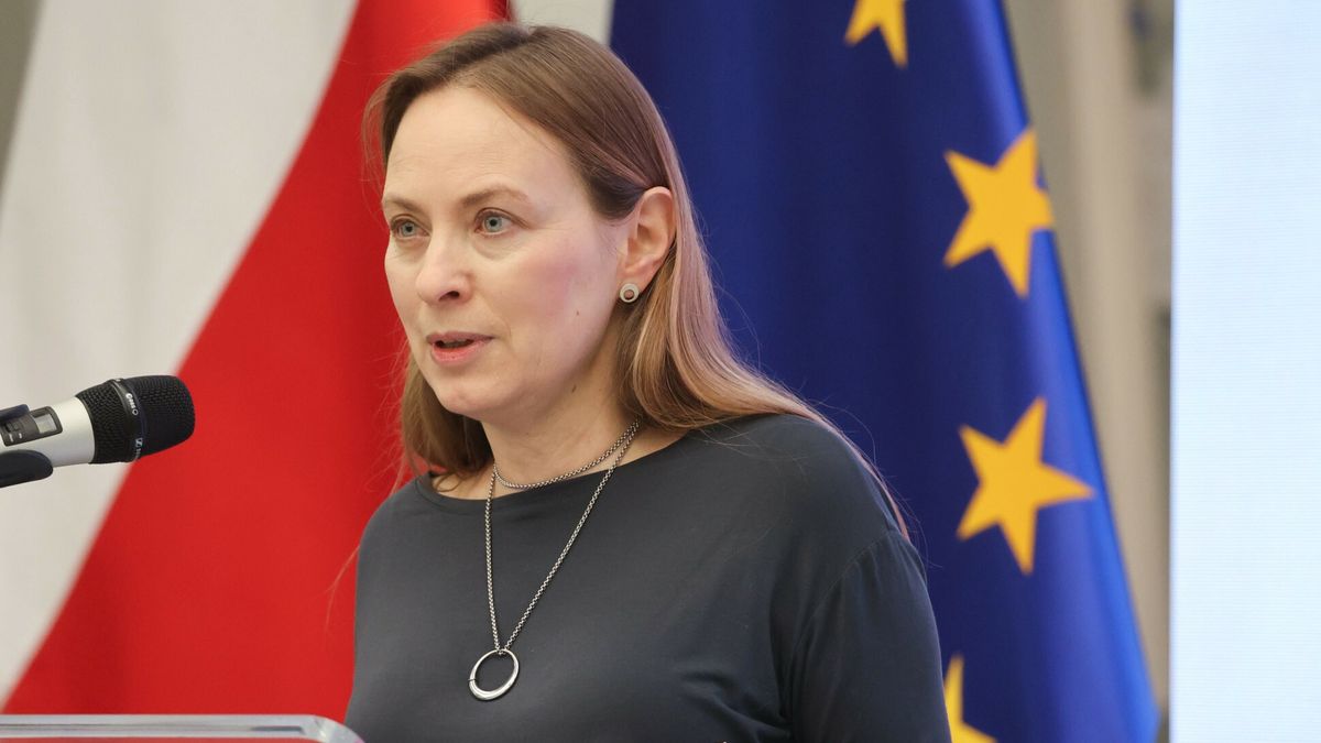 Katarzyna Pełczyńska-Nałęcz poleciała do Brukseli rozmawiać o pieniądzach dla Polski