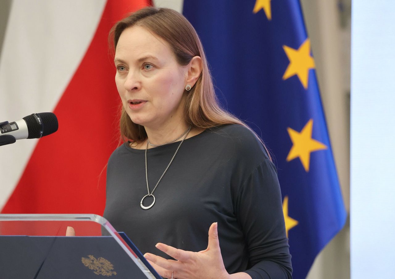 Katarzyna Pełczyńska-Nałęcz poleciała do Brukseli rozmawiać o pieniądzach dla Polski