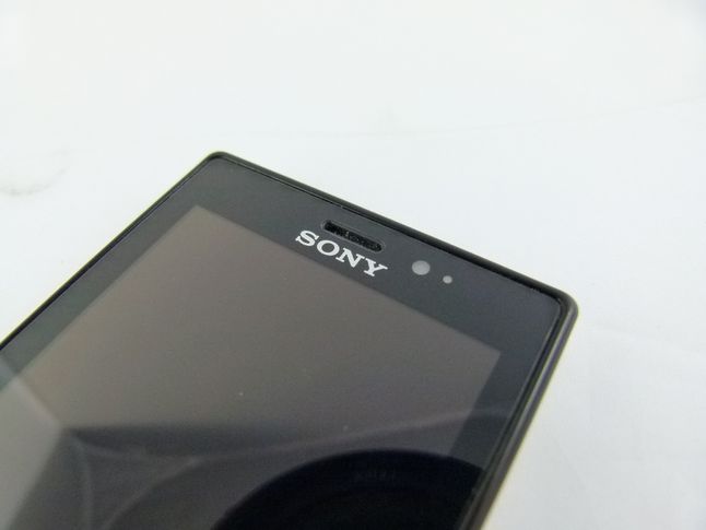 Sony Xperia sola - front