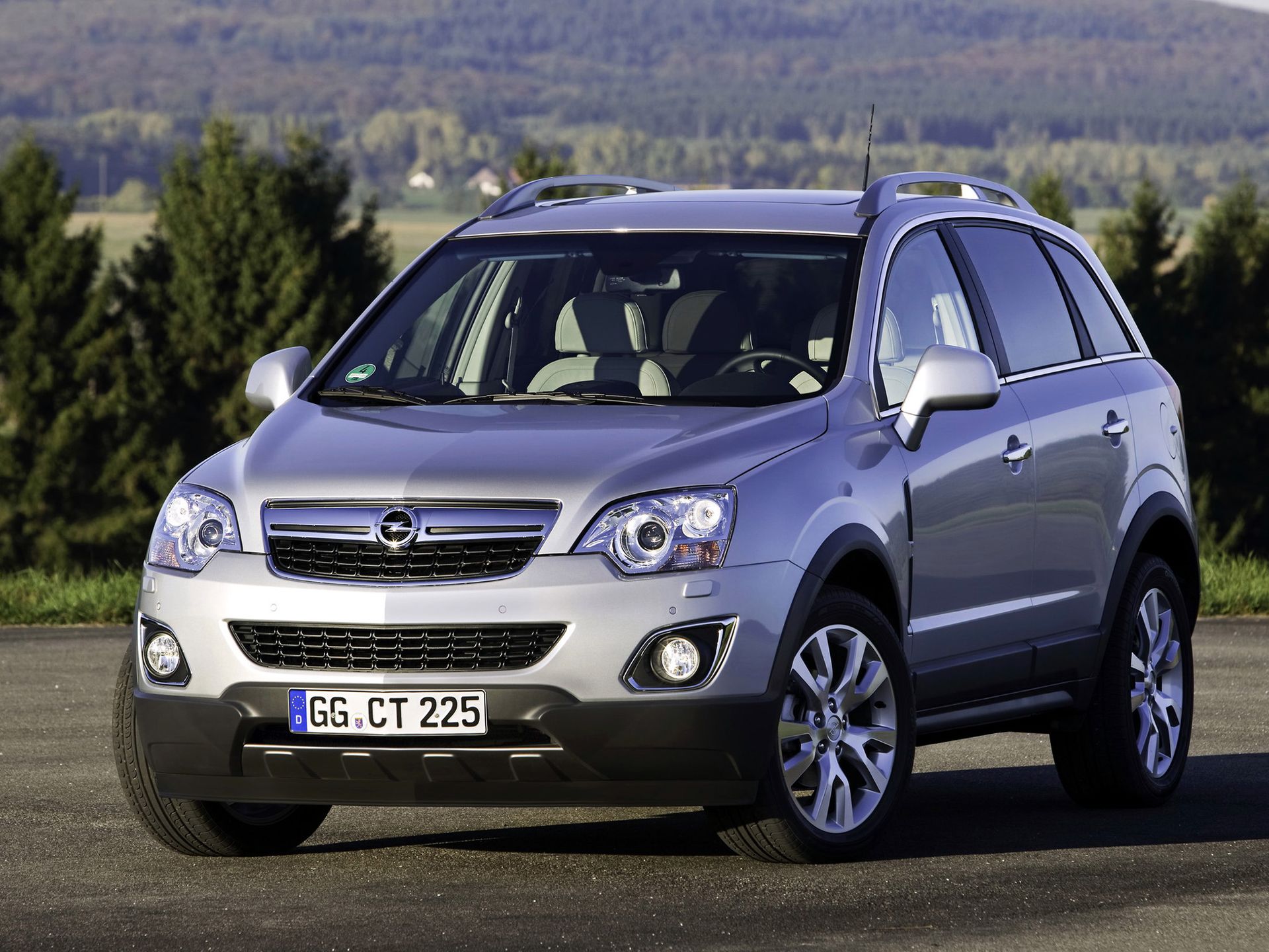Opel Antara 1