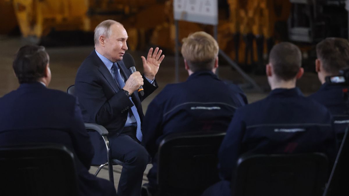 TULA, RUSSIA - APRIL 4: (RUSSIA OUT) Russian President Vladimir Putin speeches during his meeting with workers at the Tulazheldormash plant of the PTK Group, on April 4, 2023 in Tula, Russia. Putin is on a one day trip to Tula, an industrial city, located 193 kilometers (120 mi) south of Moscow. (Photo by Contributor/Getty Images)