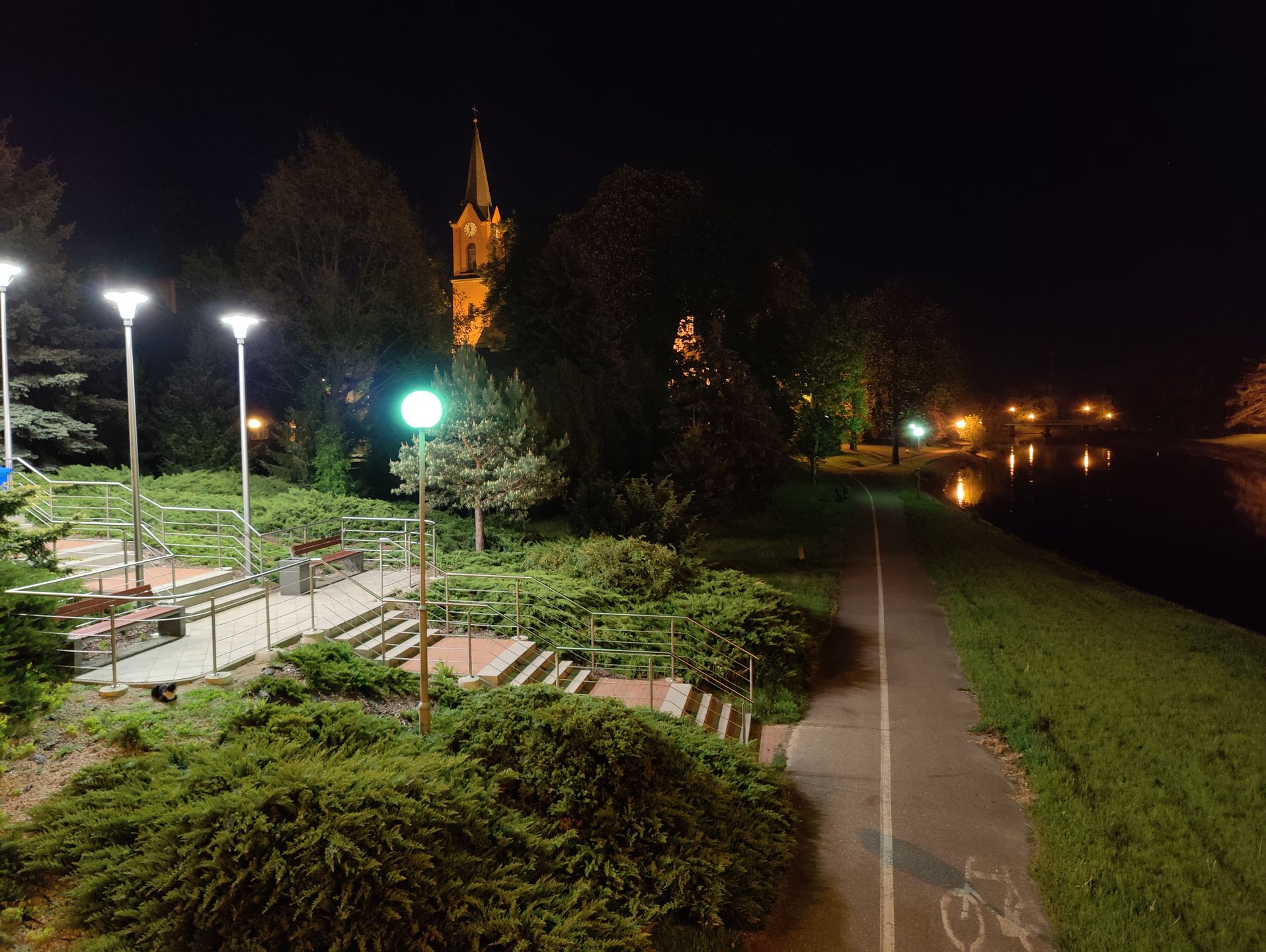 Nieoszlifowany diament. Test OnePlusa 9 Pro 65