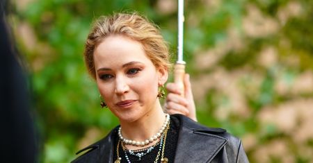 Jennifer Lawrence długo ukrywała ciążę. Wiemy, kto jest ojcem
