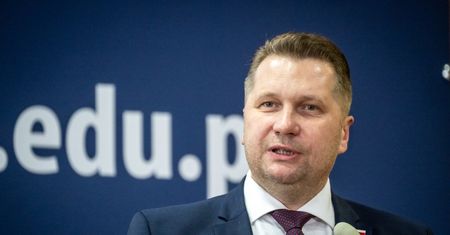 Nocne głosowanie nad Lex Czarnek 2.0