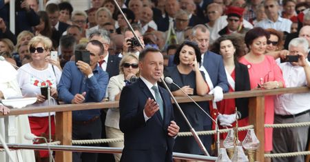 Jasna Góra: Andrzeja Duda nie szczędzi komplementów. Odczytano list do Rodziny Radia Maryja