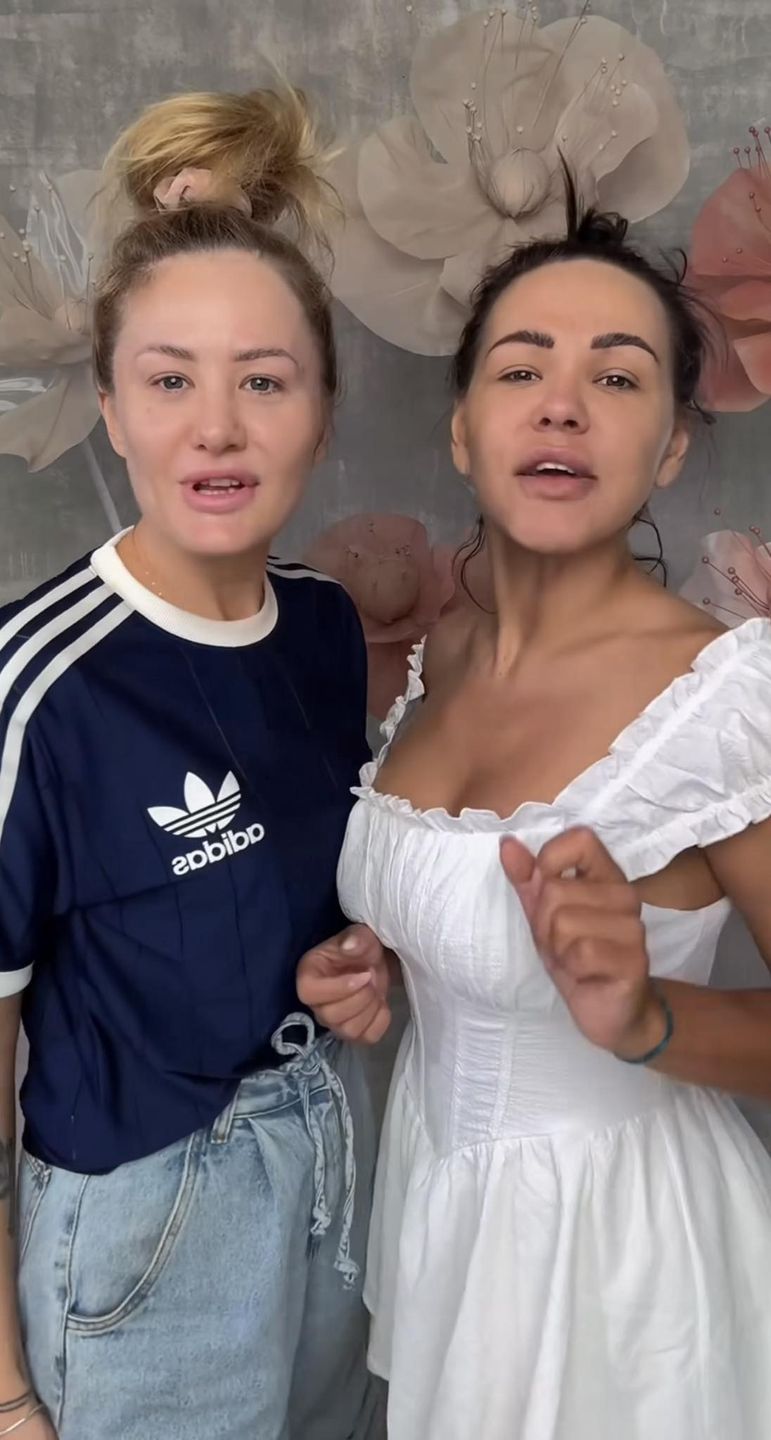 Ewa Mrozowska, Sylwia Bomba