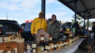 Tarnów: Targ Regionalny. Przy ulicy Giełdowej można kupić ekologiczne produkty, żywność i przetwory oraz skosztować dań kuchni Zero Waste