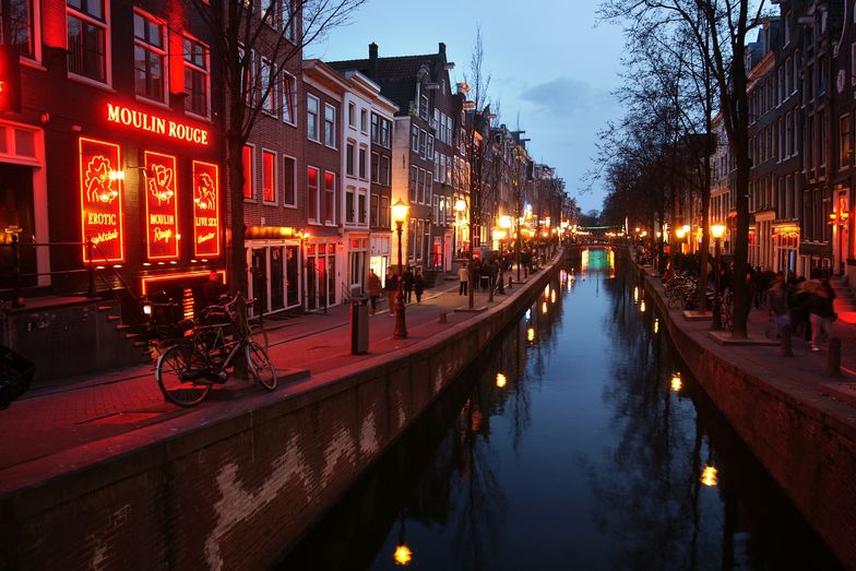 Holandia. Banki odmawiają prostytutkom zakładania kont firmowych