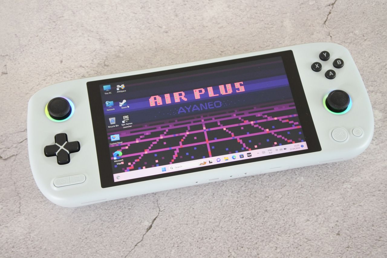 AYANEO AIR PLUS — najmocniejszy i zarazem najmniejszy handheld x86 w na rynku