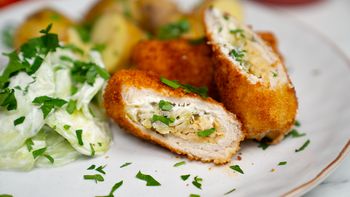 Zapomnij o innych przepisach. Roladki schabowe z kremowym dodatkiem wychodzą najlepiej