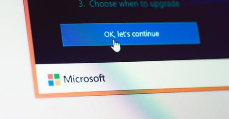 Windows 10 znów instaluje aktualizacje bez zgody użytkowników