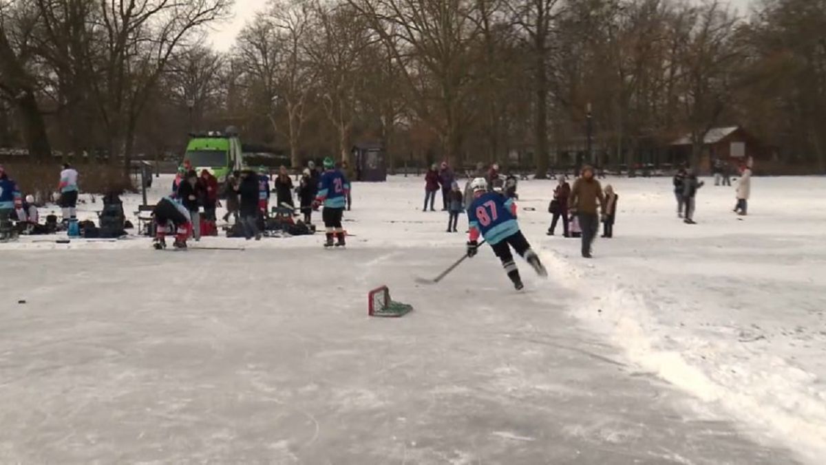 Hokej w parku. Polska drużyna pokazała, jak promować dyscyplinę