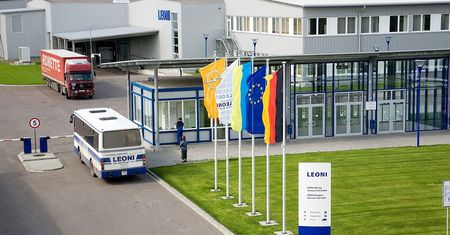 Na głowę lecą bomby, a oni zwiększają produkcję. Fabryki w Ukrainie nie zwalniają tempa