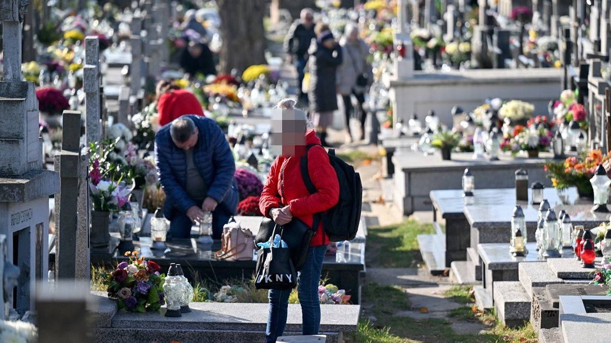 Czego nie robić na cmentarzu? Warto pamiętać o tych zasadach.
