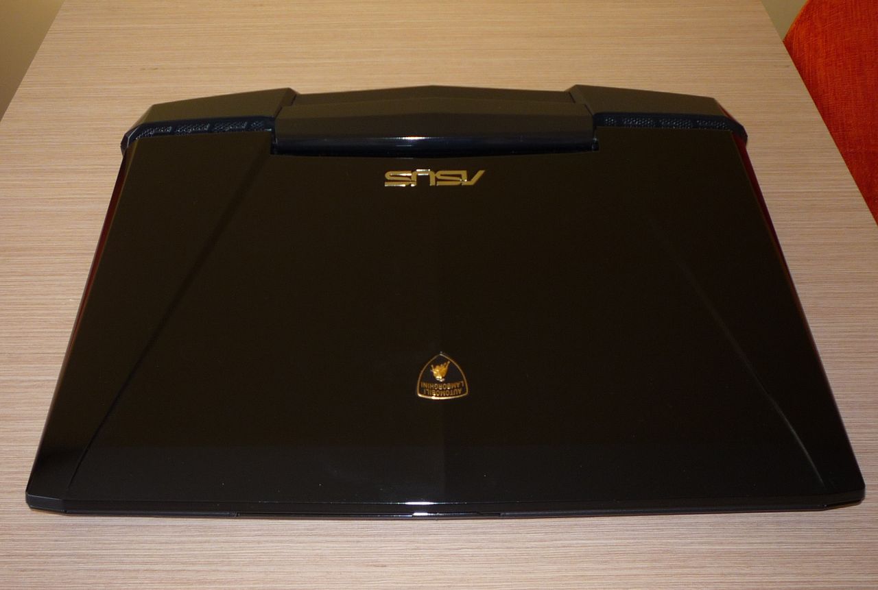 Asus Lamborghini VX7