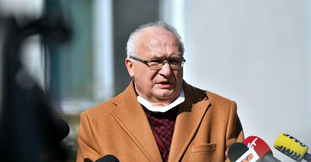 Prof. Simon o słowach Andrzeja Dudy: "Niepotrzebne i kompromitujące prezydenta wypowiedzi"