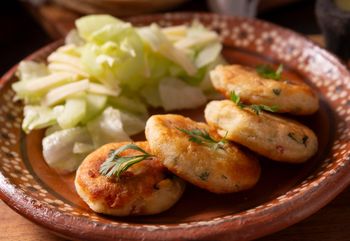 Z farszu na pierogi robię pyszne kotleciki. Nie mają mięsa, a znikają ze stołu w kilka chwil