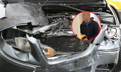 Polak kradzionym vanem zmiótł radiowóz w Pilźnie. Nie zostanie ukarany