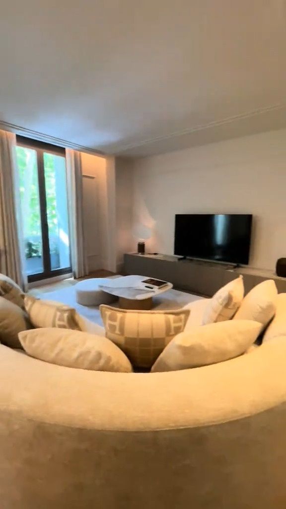 Georgina Rodriguez pokazała salon w swoim nowym domu
