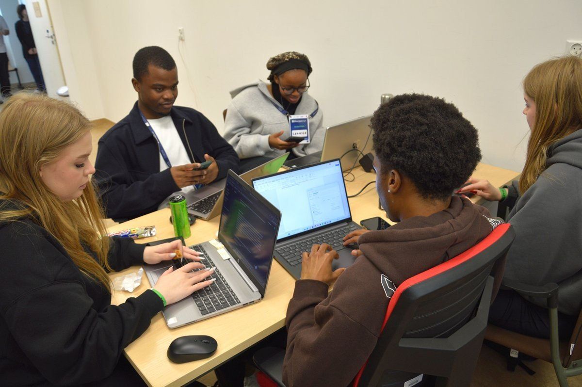 Wśród uczestników Hackathonu są studenci z egzotycznych krajów