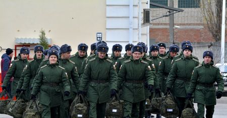 Rosja traci fortunę na wojnie. Nowy rodzaj dyscypliny wojskowej