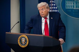 Trump grzmi: Chiny całkowicie przejmują Kanadę