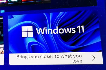 Microsoft o Defenderze. Kiedy instalować antywirusa w Windows 11?