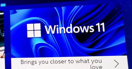 Microsoft o Defenderze. Kiedy instalować antywirusa w Windows 11?
