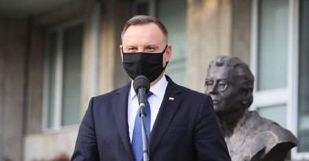 "Smutne". Kłótnia na Twitterze z udziałem Andrzeja Dudy