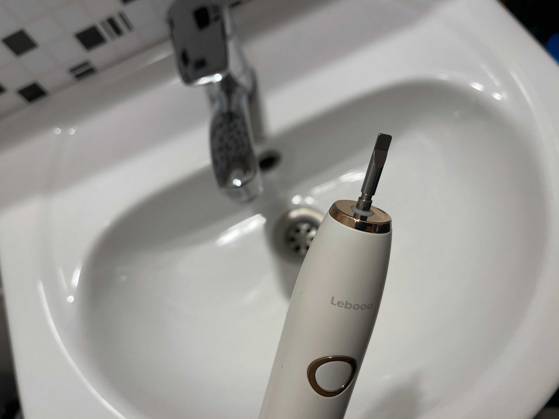 Jak Huawei uświadomił mnie, że nie umiem myć zębów. Smart Sonic Toothbrush – test 4