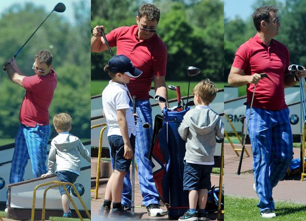 Jacek Rozenek uczy synów grać w golfa (ZDJĘCIA)