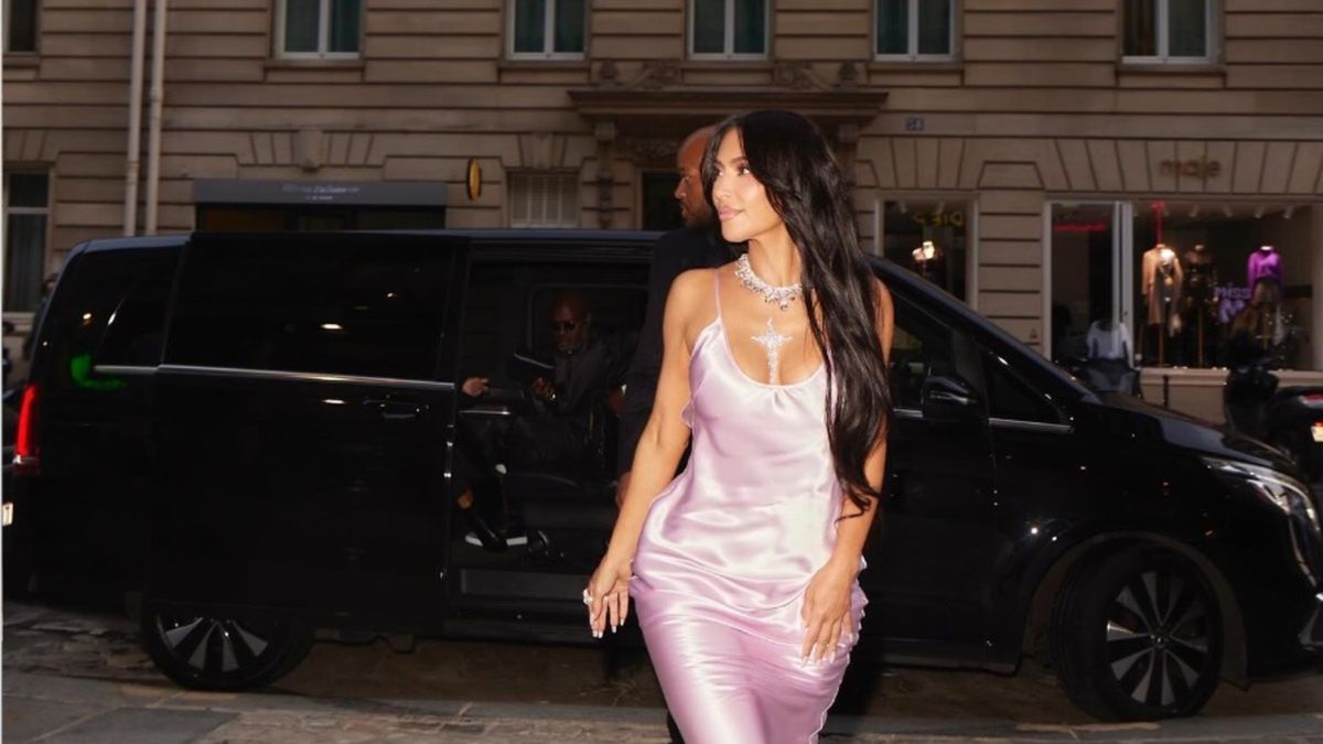 Kim Kardashian w czasie wizyty na imprezie Victorii Beckham